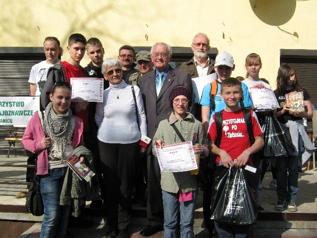 Rajd Kamyka miał metę w Placówce Opiekuńczo - Wychowawczej w Porszewicach
